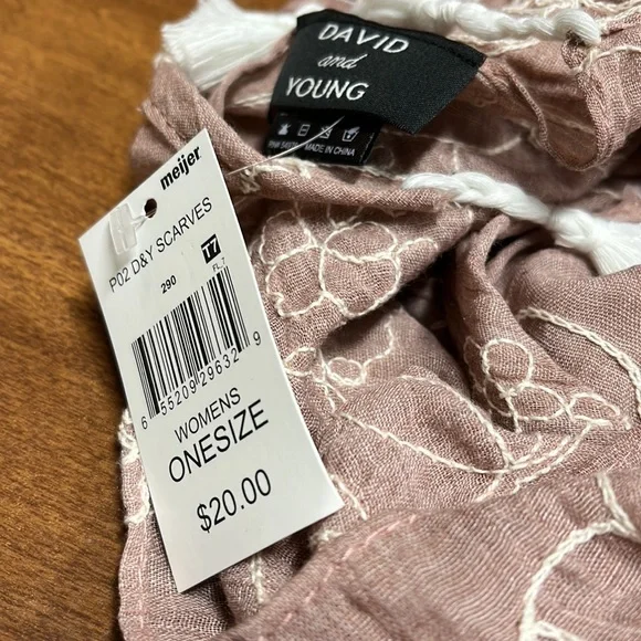 NWT Thin Scarf 🧣 - Picture 5 of 5